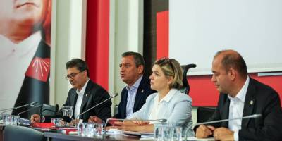 CHP Parti meclisi 'olağanüstü kurultay' kararını onayladı