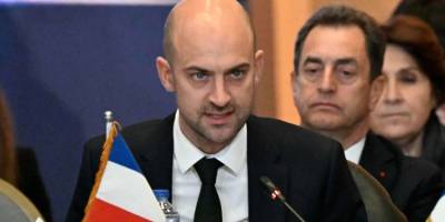 Fransa'dan vatandaşlarına 'İran'a seyahat etmeyin' uyarısı