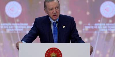 Erdoğan: Ülkesini başkalarına şikayet edenler bizim vizyonumuza erişemez