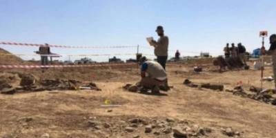 Suriye'nin Hums kırsalında toplu mezar bulundu