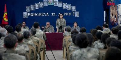 PKK kendini feshettiğini açıkladı