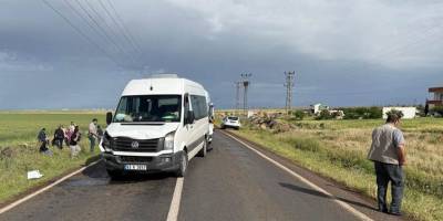 Urfa'da öğretmenleri taşıyan minibüsler çarpıştı: 28 kişi yaralı