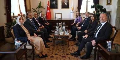 DEM Parti heyeti, AK Parti TBMM Grubu'nu ziyaret etti.