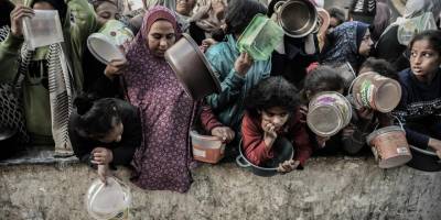 UNRWA: Gazze'de siviller, yiyecek almak için gittikleri merkezlerde saldırıya maruz kalıyor