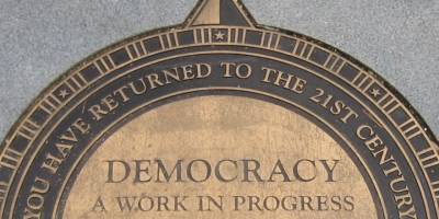 İki Siyaset Tarzı: Kurum-Kural veya Kişi-Karizma