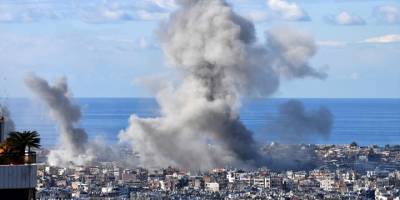 Soykırımcı İsrail ordusu, Lübnan'ın güneyinde bir binayı bombaladı