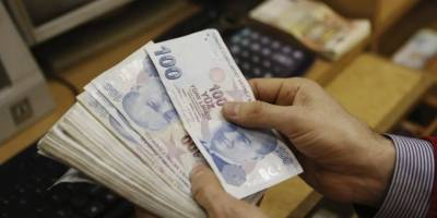 En düşük emekli maaşı zammı Meclis'ten geçti