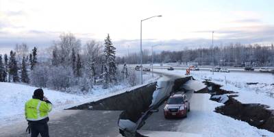 Alaska'da peş peşe 7 büyüklüğünde deprem