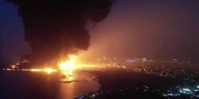 Siyonist İsrail, Yemen'in Hudeyde Limanı'na Saldırdı