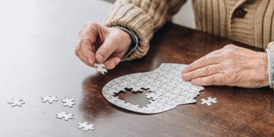 Bilim insanları, Alzheimer hasarını tersine çevirebilen iki kanser ilacı tespit etti