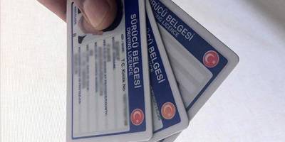 Eski tip ehliyetler için süre son kez uzatıldı