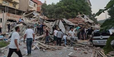 Balıkesir'de 6.1'lik deprem