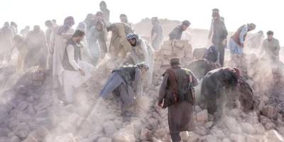 Afganistan’da 6 büyüklüğünde deprem: 800'den fazla kişi öldü