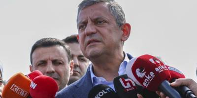 "Parti, kayyum tehdidi ve yargı operasyonlarıyla sindirilmeye çalışılıyor"