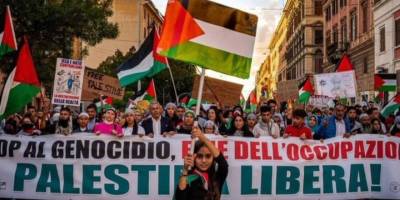 İtalya'da liman işçileri teröristlere patlayıcı madde sevkiyatını engellendi