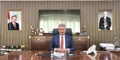 Ahmet Sungur görevden uzaklaştırıldı