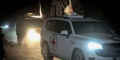 Hamas 2 teröristin cenazesini teslim etti