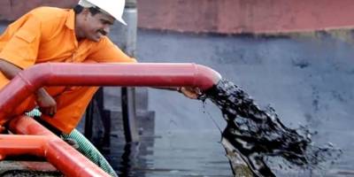 Petrol fiyatları Ukrayna'da ateşkes beklentisiyle düştü