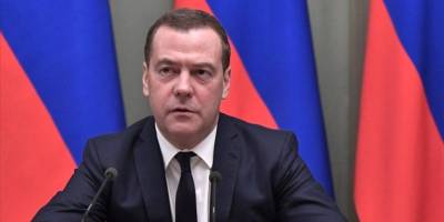 Medvedev’den Washington’a Sert Uyarı: “Rusya’yla Oynamayın”