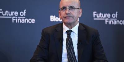 Şimşek'ten yeni yıl tablosu: büyüme güçlenecek, enflasyon gerileyecek