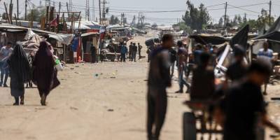 Katil İsrail, Refah Sınır Kapısı'ndan yalnızca 12 Filistinlinin Gazze'ye dönüşüne izin verdi