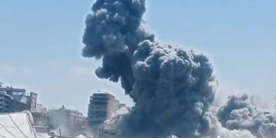 Katil İsrail Gazze’de Bir Binayı Vurdu