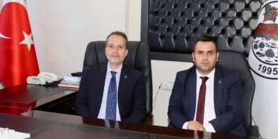 Derecik Belediye Başkanı Hasan Dinç’in başkanlığı düştü