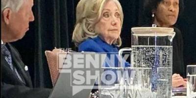 Hillary Clinton, Epstein ifadesi verdi