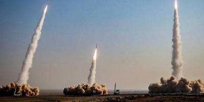 İran Devrim Muhafızları yeni bir füze saldırısı başlattığını duyurdu