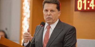 Ahmet Özer, Esenyurt Belediyesi’nin kayyum yönetimine açtığı davayı kazandı