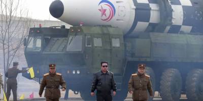 Kuzey Kore, Japon Denizi'ne 10 balistik füze fırlattı