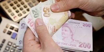 DİSK-AR: Asgari ücret yılın üçüncü ayında 2.819 TL kaybetti