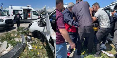 Van'da iki araç çarpıştı: 4 ölü, 2 yaralı