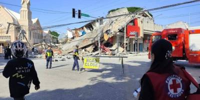 Filipinler’de 7,8 büyüklüğünde deprem