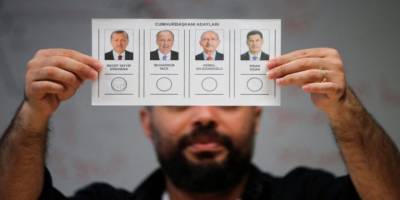 Seçim var diye demokrasi var olmaz