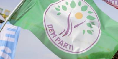 Vesayetten Siyasete: DEM Parti’nin Tarihi Sınavı
