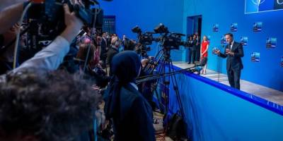 Rutte'den ABD'nin İran saldırısına destek