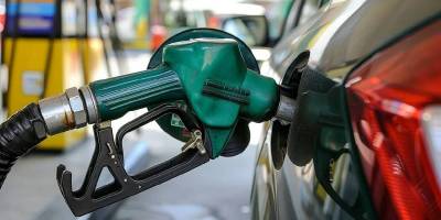 Benzine son ayların en büyük indirimi