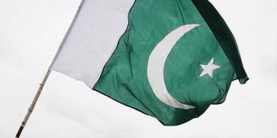 Pakistan Savunma Bakanı Asıf: Suudi Arabistan'ı tüm gücümüzle savunacağız