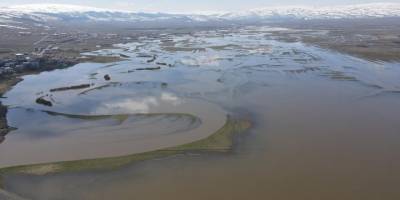 Ardahan'da nehir taştı, ova göle döndü