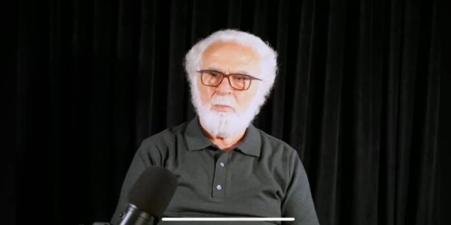 “Sağcılık, muhafazakarlık, konformist dindarlık kötürümleştirir”